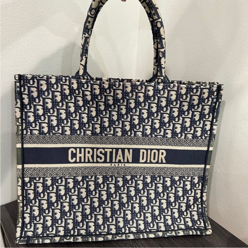 #271 CHRISTIAN DIOR Large Book Tote MSRP $3520